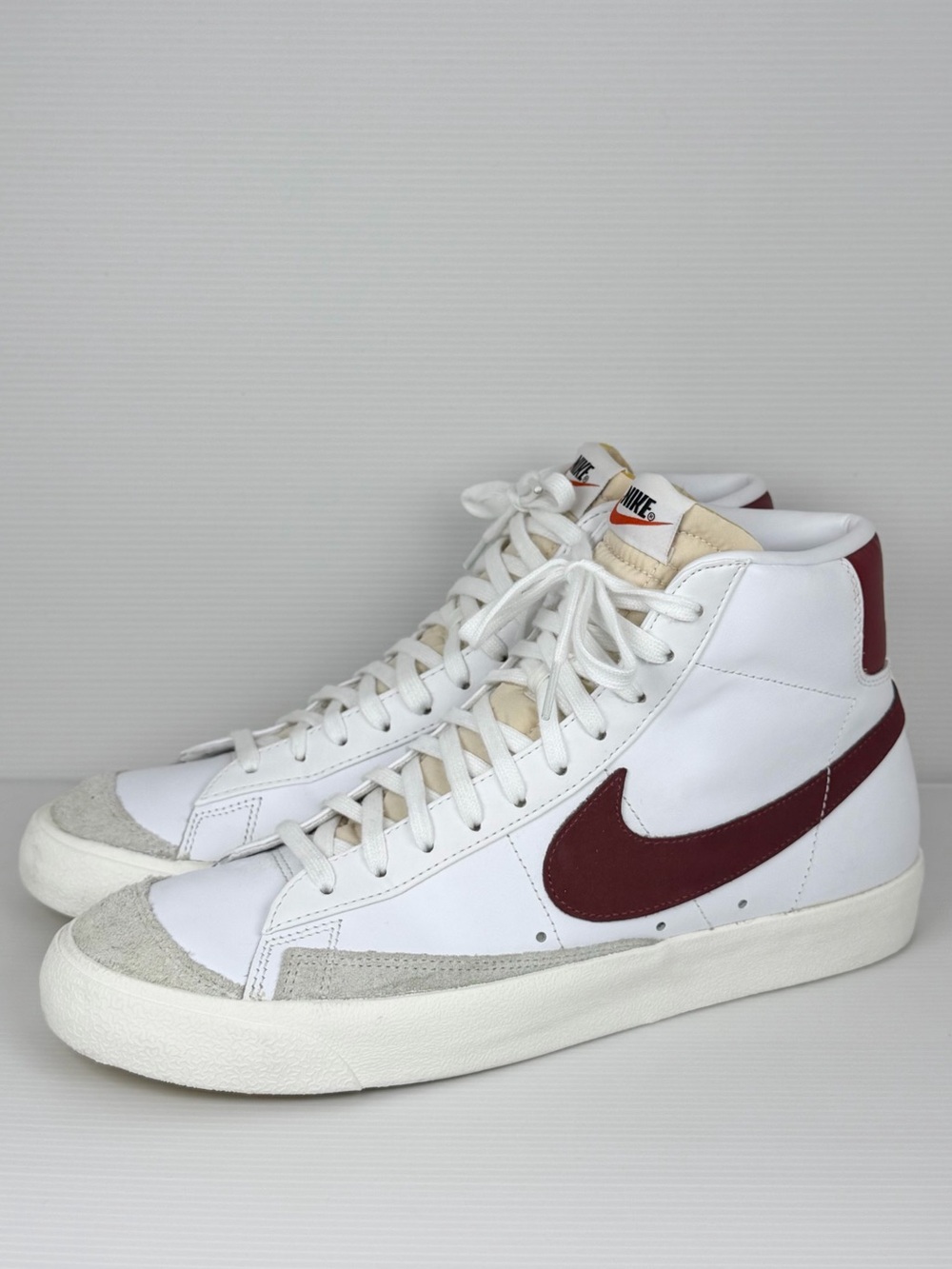 Nike Blazer Mid ‘77 Vintage White Team Red Sneakers Men’s 11.5 BQ6806-111
